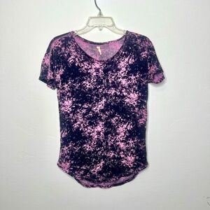 Lucy athletic top, pink and black paint splatter pattern exercise shirt, size XS